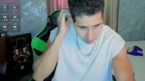 Snapshot of alejandrojf_00 chatting on February 3, 6:13 pm Daiki jack online show from February 3, 6:13 pm