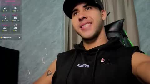 Snapshot of alejandrojf_00 chatting on February 24, 12:30 am Daiki jack online show from February 24, 12:30 am