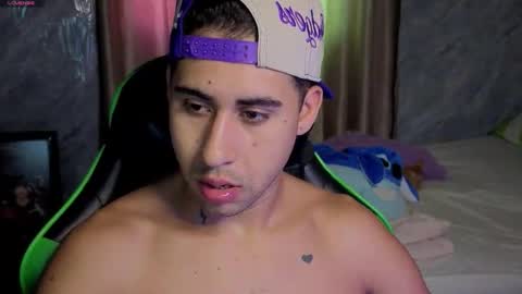 Snapshot of alejandrojf_00 chatting on March 12, 6:03 pm Daiki jack online show from March 12, 6:03 pm