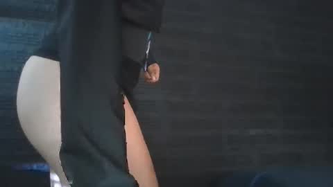 Snapshot of alepornx chatting on January 31, 7:23 pm Gabiixxx online show from January 31, 7:23 pm