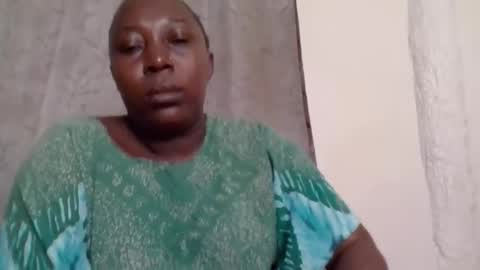 Noreen Kennth and Emilly online show from April 5, 7:33 pm