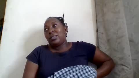 Noreen Kennth and Emilly online show from May 24, 6:35 pm