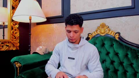 Snapshot of aless_king chatting on January 16, 12:09 pm Alessandro King online show from January 16, 12:09 pm