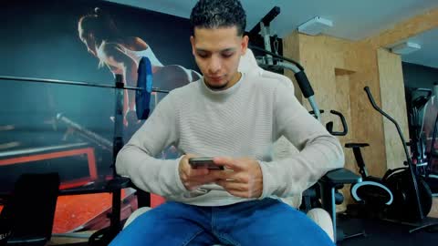 Alessandro King online show from April 24, 9:50 pm