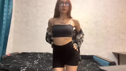 Snapshot of alessandralogalbo chatting on February 27, 1:22 pm Emma online show from February 27, 1:22 pm