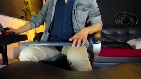 ALESSANDRO  WYE online show from February 14, 4:09 am