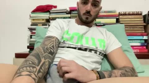 alessandromori91 online show from April 7, 8:09 pm