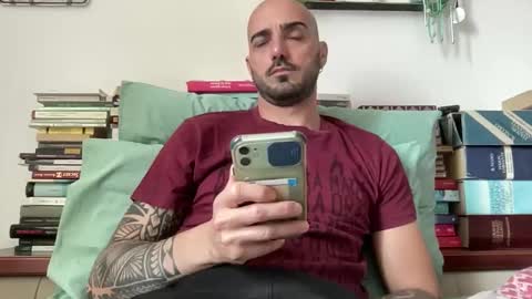 alessandromori91 online show from April 12, 2:00 pm