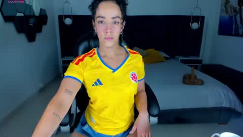 Snapshot of alessaromero chatting on June 23, 8:07 pm ALESSA ROMERO online show from June 23, 8:07 pm
