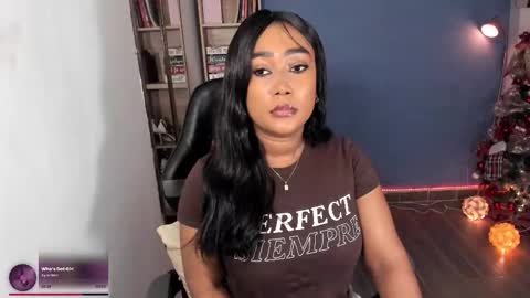 Snapshot of alessia_anderson07 chatting on December 18, 10:43 am Yy online show from December 18, 10:43 am