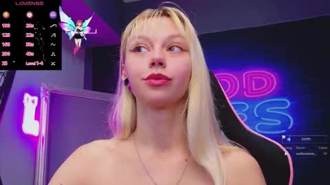 alessiacroft online show from October 9, 4:43 am