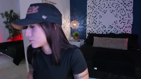 alessianoir online show from March 22, 9:07 pm