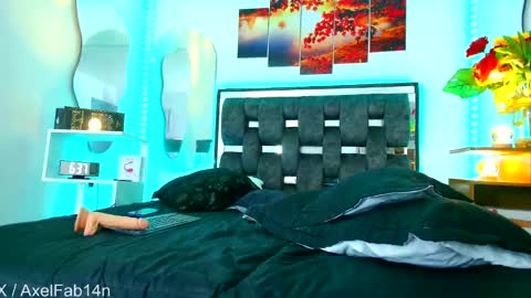 sneider online show from March 3, 12:59 am