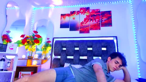 sneider online show from September 20, 8:10 pm