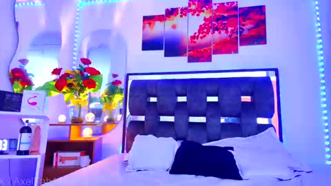 sneider online show from September 30, 7:52 pm