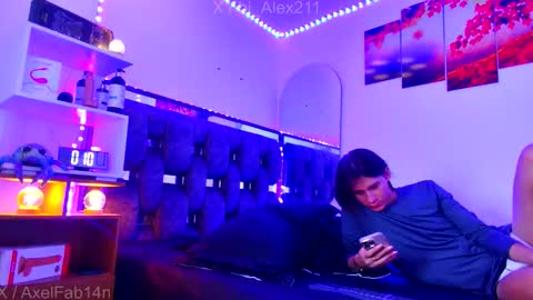 sneider online show from November 16, 8:36 pm