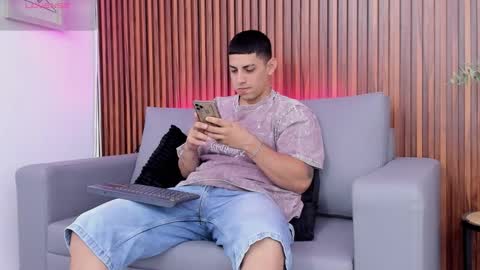 alex online show from March 19, 12:09 pm