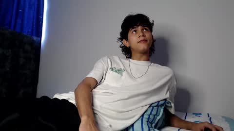 alex_mark_ online show from June 9, 6:19 pm