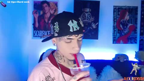 Snapshot of alex_rockstar chatting on May 10, 1:44 am online show from May 10, 1:44 am