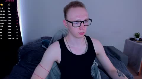 alex_silent online show from April 6, 7:53 am