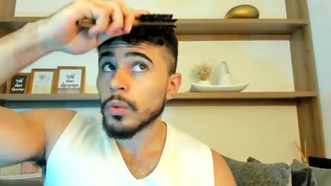 alex_wolf05 online show from March 19, 6:45 pm