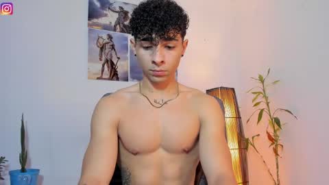 Snapshot of alex_zt7 chatting on May 6, 5:51 pm x online show from May 6, 5:51 pm