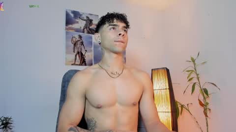Snapshot of alex_zt7 chatting on May 18, 7:20 pm x online show from May 18, 7:20 pm