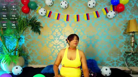 Snapshot of alexa_cruz__ chatting on June 27, 11:59 am Alexa online show from June 27, 11:59 am