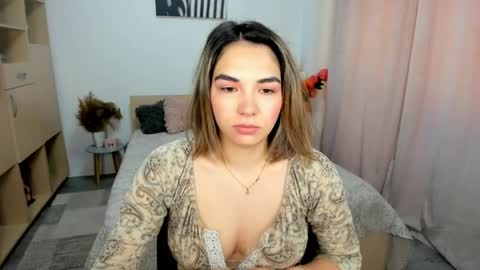 Snapshot of alexa_dolly chatting on April 29, 7:56 am Alexa online show from April 29, 7:56 am