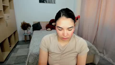 Snapshot of alexa_dolly chatting on May 9, 7:13 am Alexa online show from May 9, 7:13 am