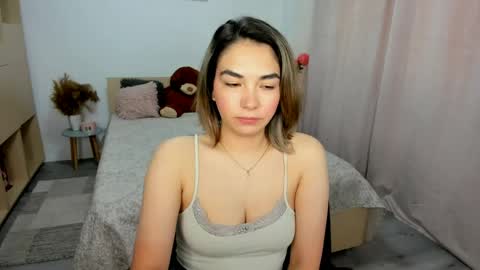 Snapshot of alexa_dolly chatting on May 14, 9:49 am Alexa online show from May 14, 9:49 am
