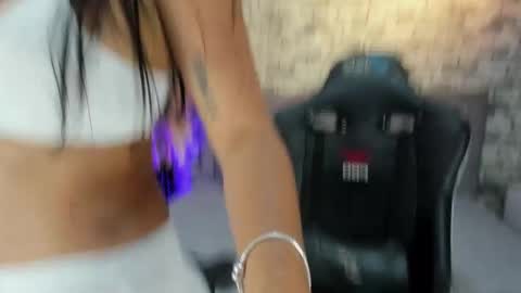 alexa_foxx27 online show from February 4, 7:22 pm