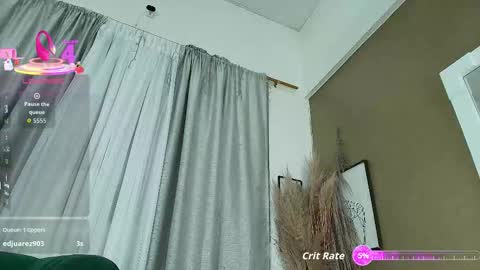 alexa_foxx27 online show from September 13, 9:03 pm