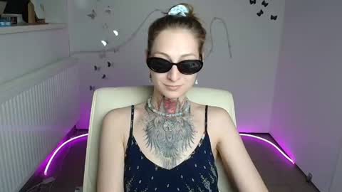 Alexa online show from July 15, 11:26 am
