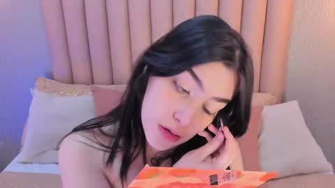 Alexa Thaylor online show from September 20, 2:18 pm