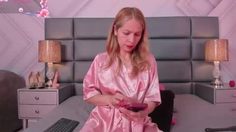    online show from April 18, 12:31 pm