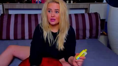 AlexaLaVibes online show from February 21, 6:36 am