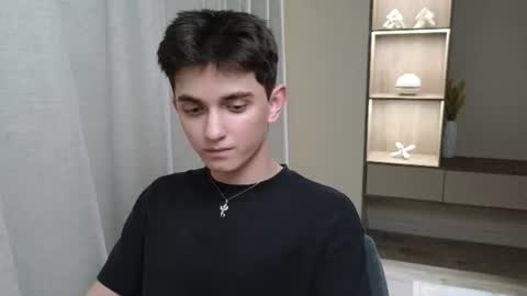 Snapshot of alexander_18_xxl chatting on July 2, 12:44 pm Alexander online show from July 2, 12:44 pm