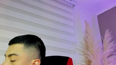 Alexander Diaz online show from May 7, 12:32 pm