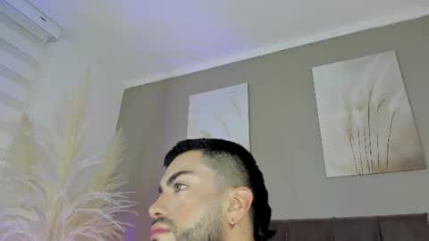 Alexander Diaz online show from July 12, 3:47 pm