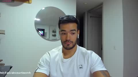 Snapshot of alexander_martines chatting on July 19, 12:36 am Onlyfansalexmartinezwb Instagram alexwbmartinez Twitter martinezcb937 online show from July 19, 12:36 am