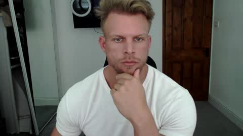 Alexander Steel online show from April 3, 5:00 pm