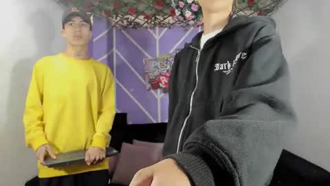 chicos hot online show from March 9, 1:37 pm