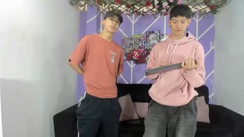 chicos hot online show from March 22, 1:36 pm