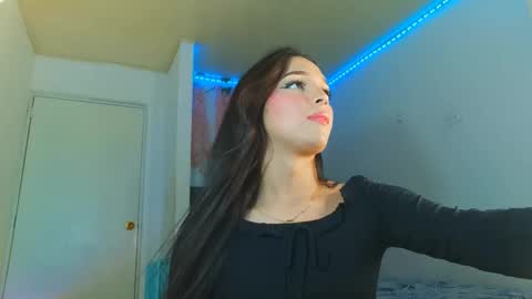 Snapshot of alexandre_chuad chatting on February 6, 2:38 am Alexa online show from February 6, 2:38 am