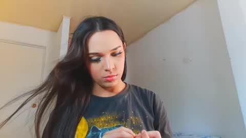 Snapshot of alexandre_chuad chatting on February 8, 4:21 pm Alexa online show from February 8, 4:21 pm