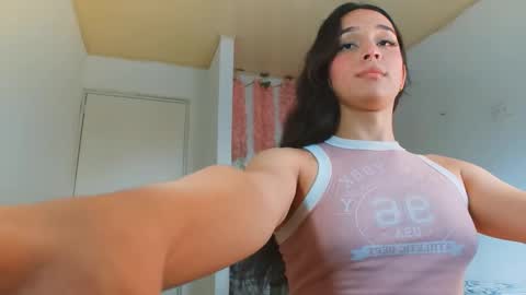 Snapshot of alexandre_chuad chatting on February 12, 8:59 pm Alexa online show from February 12, 8:59 pm