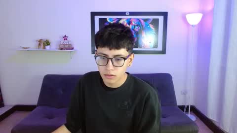 Snapshot of alexcum_18 chatting on February 16, 3:41 pm alex online show from February 16, 3:41 pm