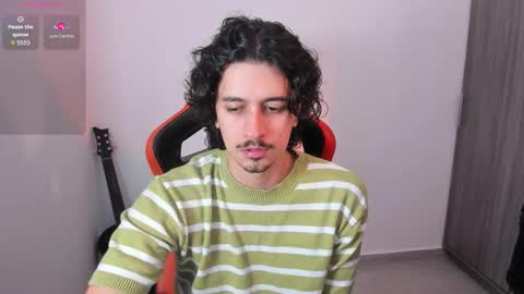 alexfloreszzz online show from March 24, 8:47 pm