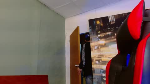 alexgiraldo__ online show from June 6, 12:38 am